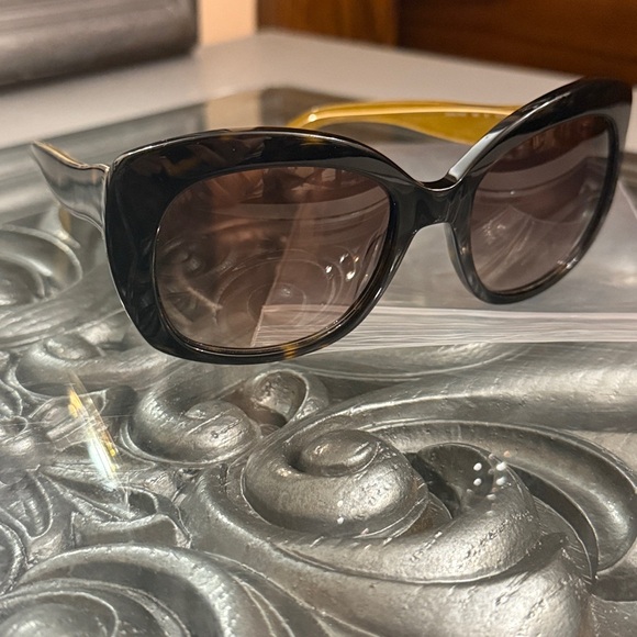 Kate Spade Jakalyn Cat Eye Black and Gold Glitter Sunglasses - Picture 9 of 11
